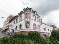 Tagungshotel Höchster Hof Frankfurt Hotels in der Nähe von Besucherterrasse Frankfurt Airport