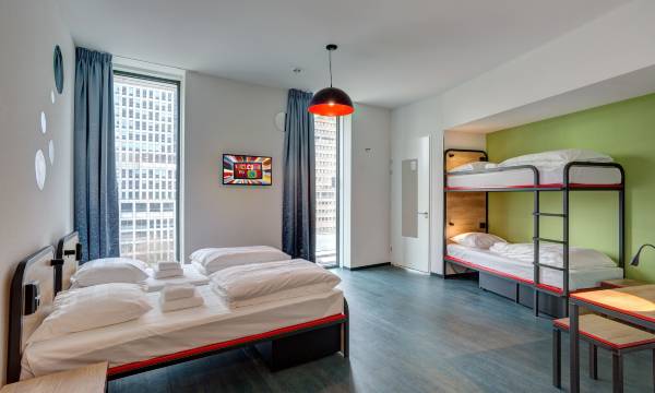 Meininger Hotel Amsterdam Amstel