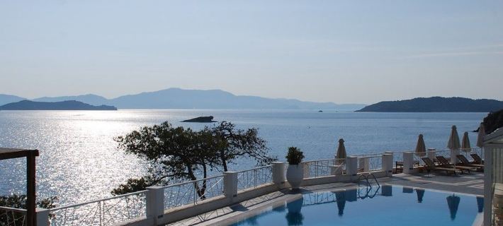 Cape Kanapitsa Hotel & Suites Hotels in Skiathos