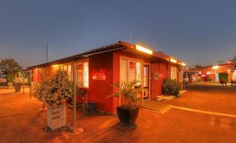 Halls Creek Motel