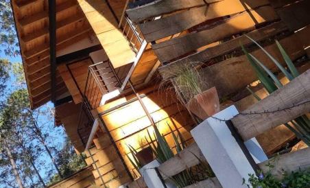 Encino House - Housity