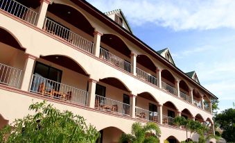 Lotus Friendly Hotel