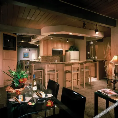 Aspen Square Condominium Hotel