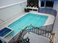Hotel Montes de La Castellana Hotels in Armenien