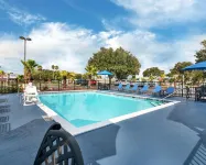 Quality Inn & Suites Leesburg Chain of Lakes - Pools