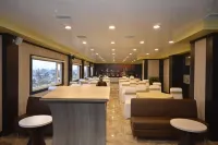 Hotel Rimi International (800 m Away from Ujjayanta Palace) Hotels in Agartala
