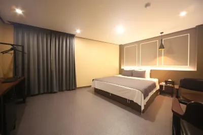 Dinos Hotel Hotels near Masan Station