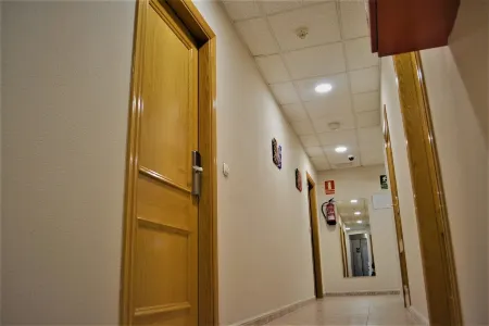 Gran Hotel Toledo Отели в г. Лусена-дель-Сид