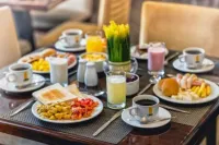 LIMAQ HOTEL - sarapan