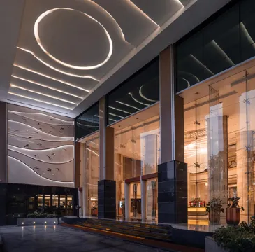 The Grand Fourwings Convention Hotel Bangkok Отели рядом с достопримечательностью «Банг Капи Торговый центр»