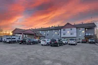 Best Western Desert Inn - parking