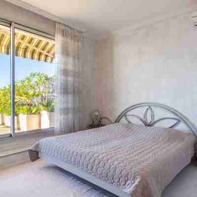 Les Balcons d'EZE Rooms