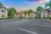 Alhambra Villas - parking