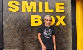 Smile Box Coffee & Resort