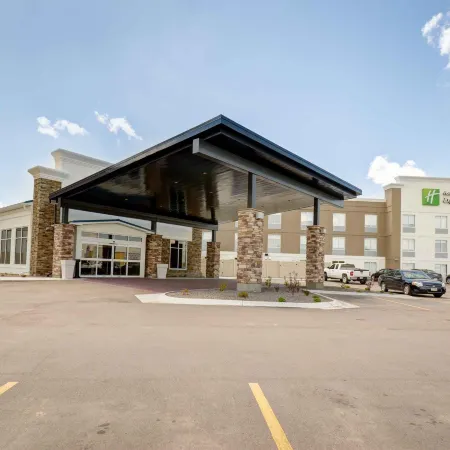 Holiday Inn Express & Suites NORTH PLATTE by IHG