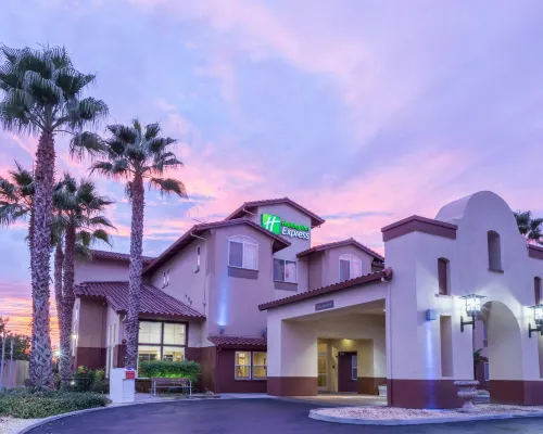 Holiday Inn Express & Suites MANTECA CITY CENTER by IHG Hotels in Manteca