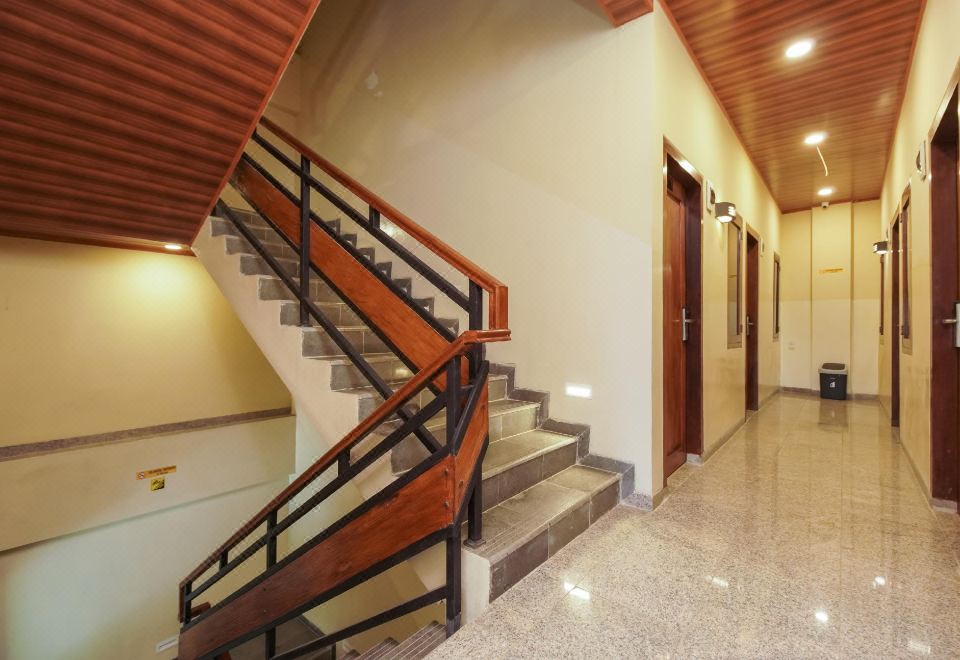 Urbanview Hotel Cantee Halim Perdanakusuma 로비