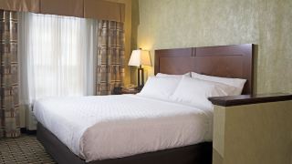 holiday-inn-express-and-suites-youngstown-n-warren-niles