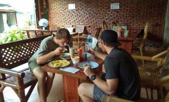 Ida Guest House & Jungle Trekking