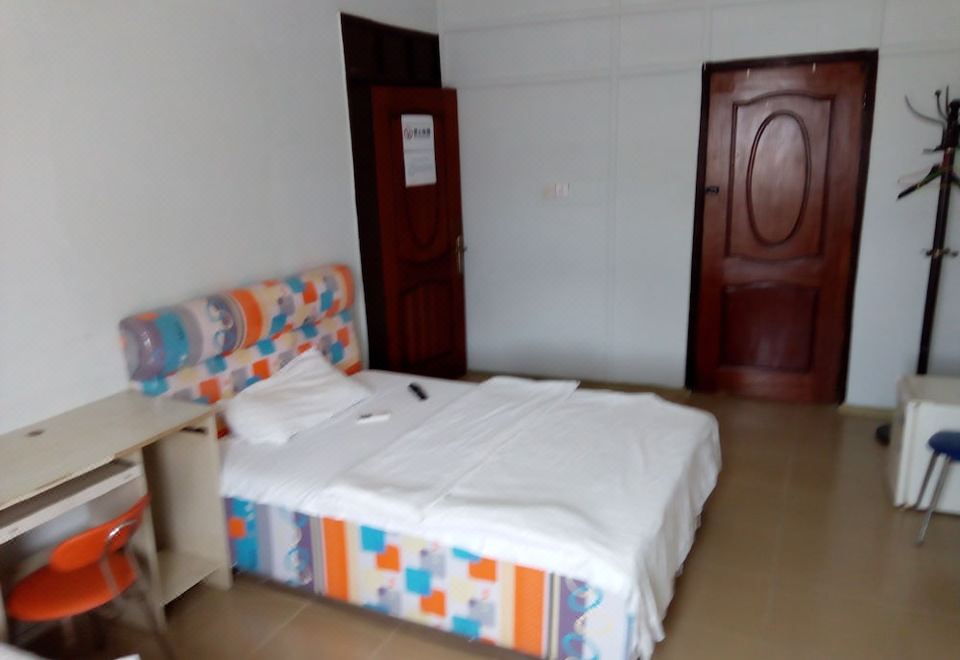 Hotel De Zews - Housity
