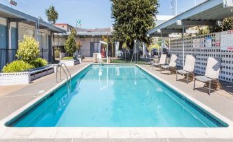 Travelodge by Wyndham San Francisco Airport North