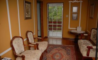 D'Nest Inn - Housity
