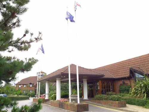 Newbury Town Centre South A339 Hotels in Kingsclere