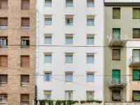 43 Station Hotel Hotels near Gioia Station