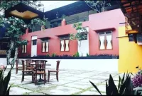 Hotel/Villa Anugerah Hotel dekat Taman Batu Hanjuang