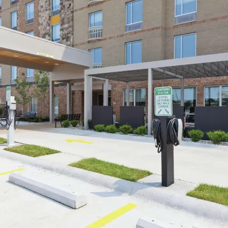 Home2 Suites by Hilton West Bloomfield Detroit
