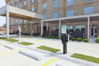 Home2 Suites by Hilton West Bloomfield Detroit - parking
