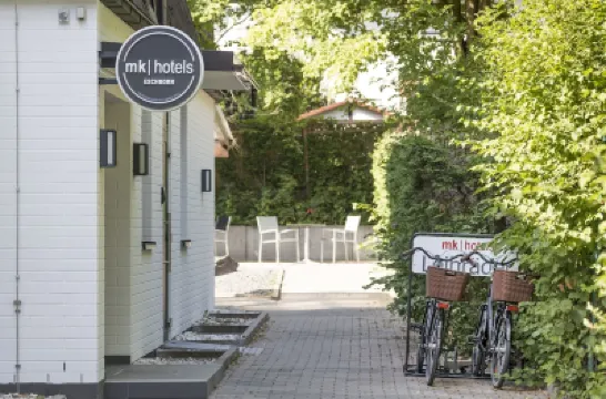 mk monteurzimmer eschborn Hotels near Eschborn Station