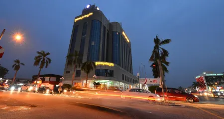 Emerald Puteri Hotel Отели в г. Sungai Pasir