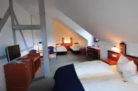 Hotel Goldene Krone Hotels near Lidl