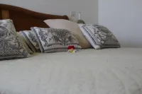 Retaj Moroni Hotels in 