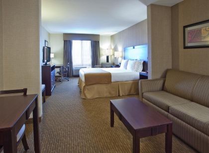 Holiday Inn Express & Suites Fresno South