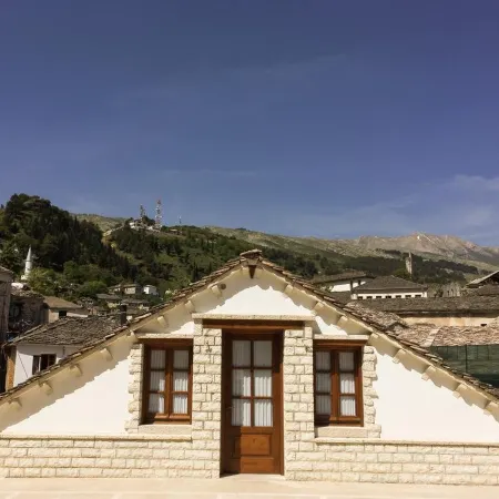 Hotel Argjiro