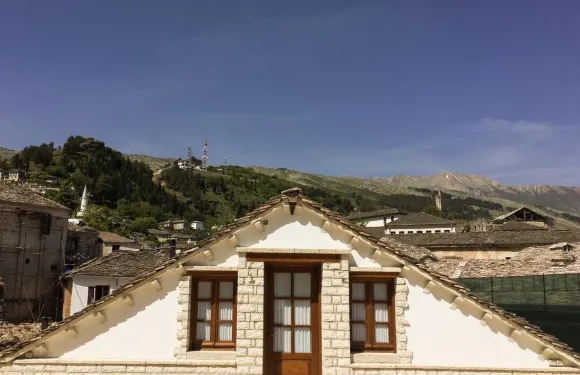 阿戈吉羅酒店
