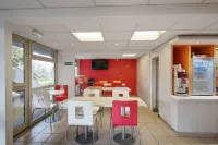 Premiere Classe Lyon Est - Bron Eurexpo Hotels in Décines-Charpieu