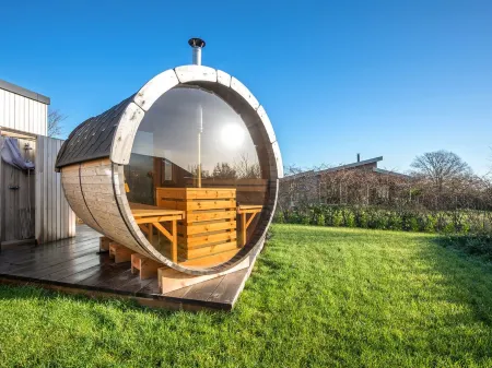 "Malfred" - 500m from the Sea