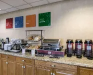 Spark by Hilton Waynesboro - breakfast
