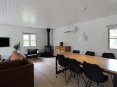 "Annlouise" - 300m from the Sea