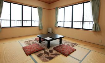 Shintakayu Onsen Azumaya Ryokan