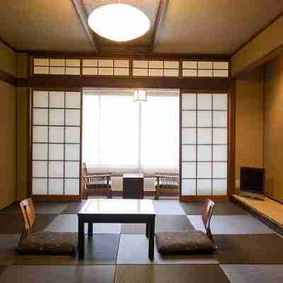 湯郷温泉 和モダンな宿 かつらぎ Rooms