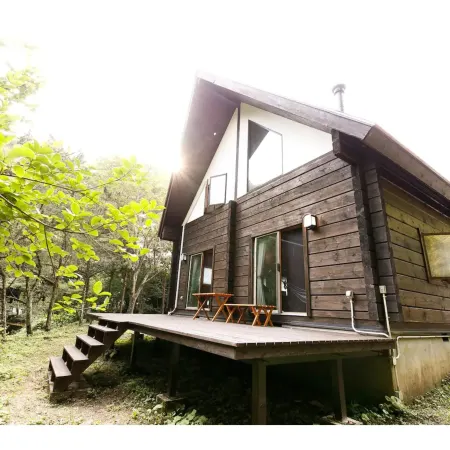 Log House Murmuring