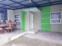 Panda Homestay Deluxe 2Br Tasikmalaya Hotels in Ciawi