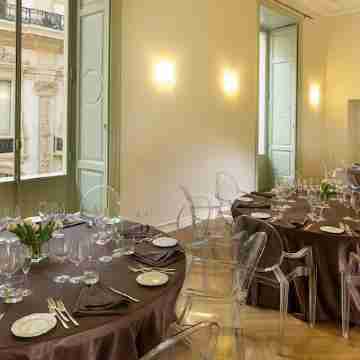 TownHouse Duomo Dining/Meeting Rooms