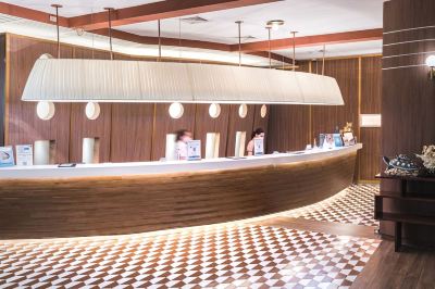 フロントデスク エーワン ザ ロイヤル クルーズ ホテル パタヤの写真