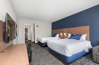 Holiday Inn Express Kansas City North – Parkville Hotel a Lansing