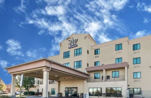 舒眠酒店及套房